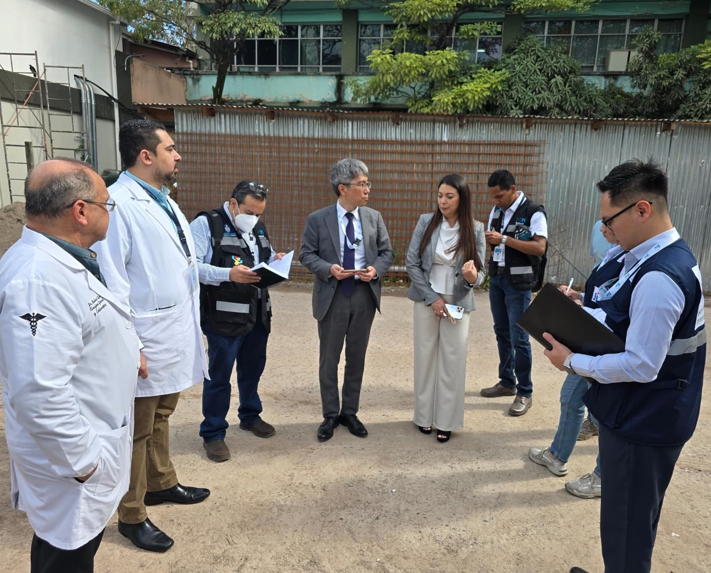 Representante del JICA realizó visita exploratoria al HE para conocer la necesidad de una nueva planta de oxígeno medicinal